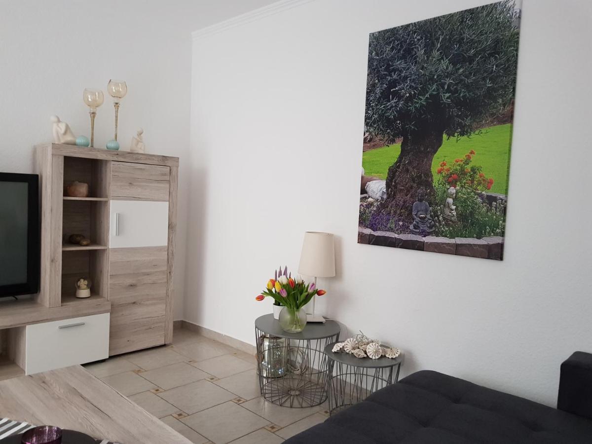Lavendel Apartment Bornheim  Bagian luar foto